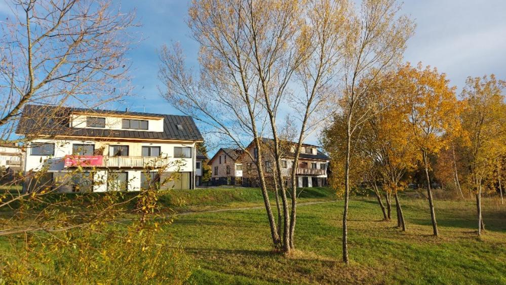 Lipno Apartments Bergmax, Ski Areal Lipno 16Min Dojezd - Resort Male Lipno S Terasou A Zahradkou, Parking Free Černá v Pošumaví Dış mekan fotoğraf